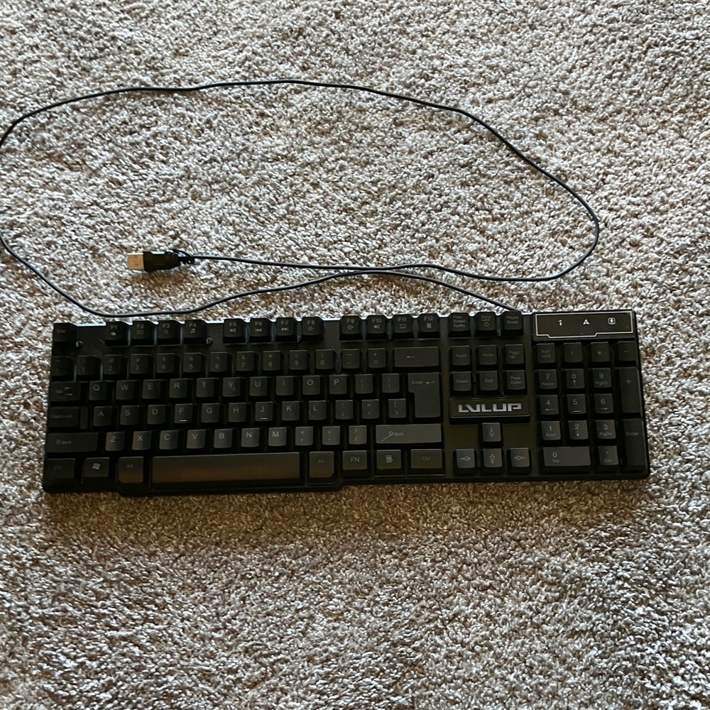 Black LVLUP Wired Keyboard